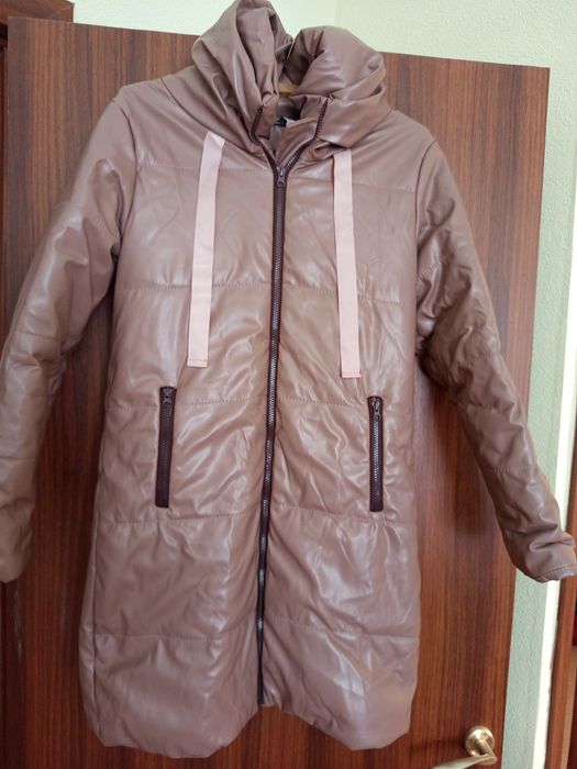 Куртка.  женская