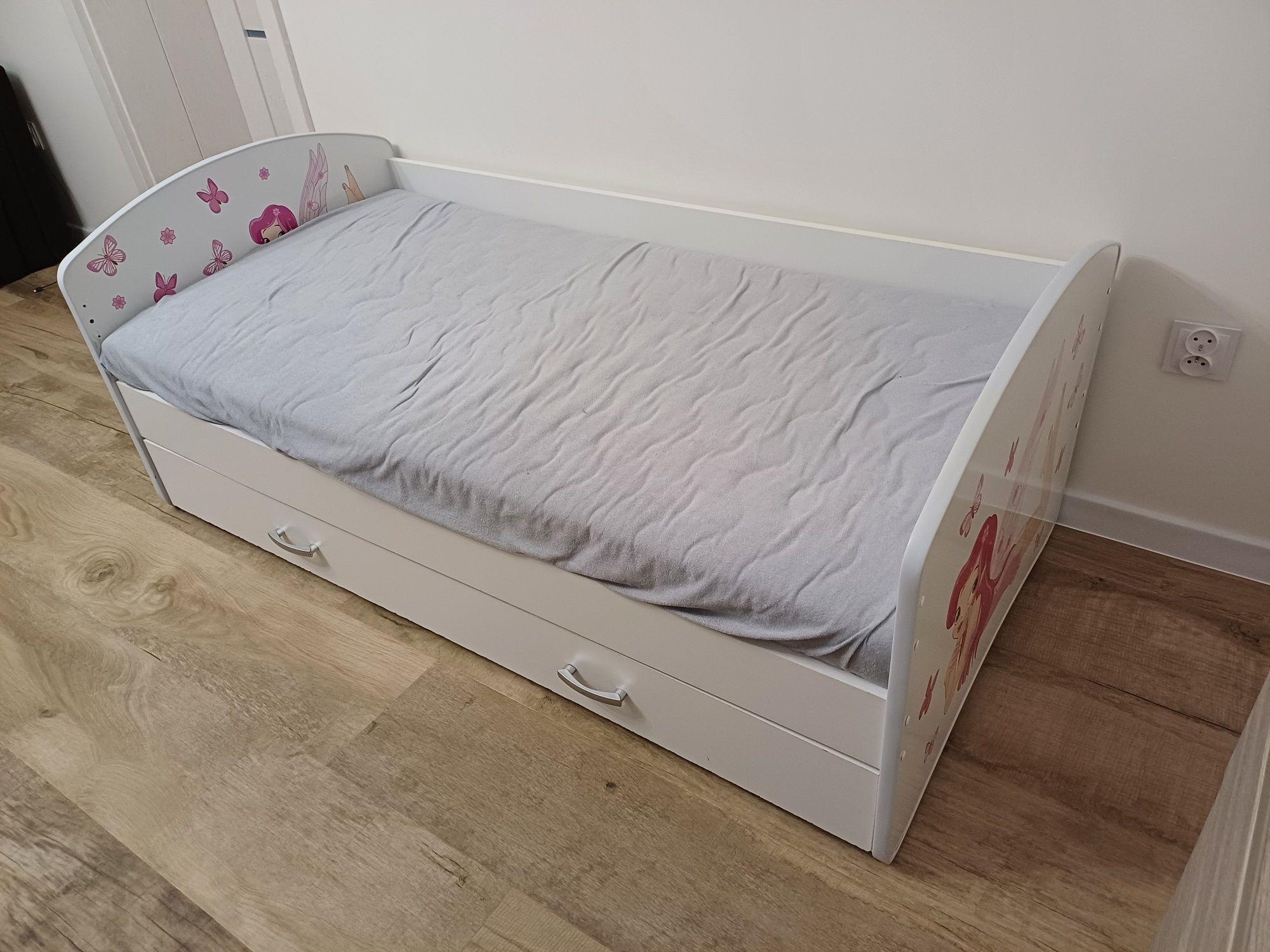 Łóżko 160x80 dla dziewczynki