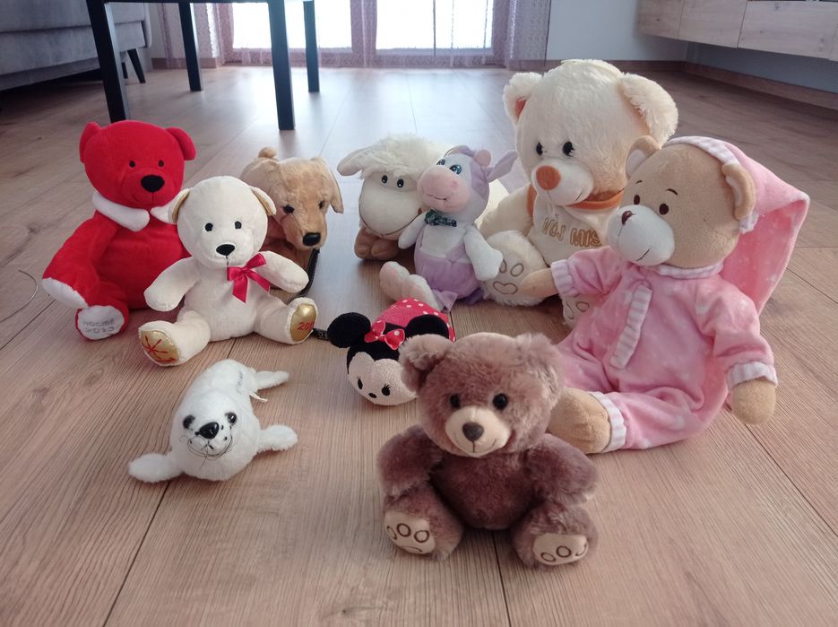 Zestaw dużych i średnich pluszaków. Duże maskotki  ze sklepu Smyk