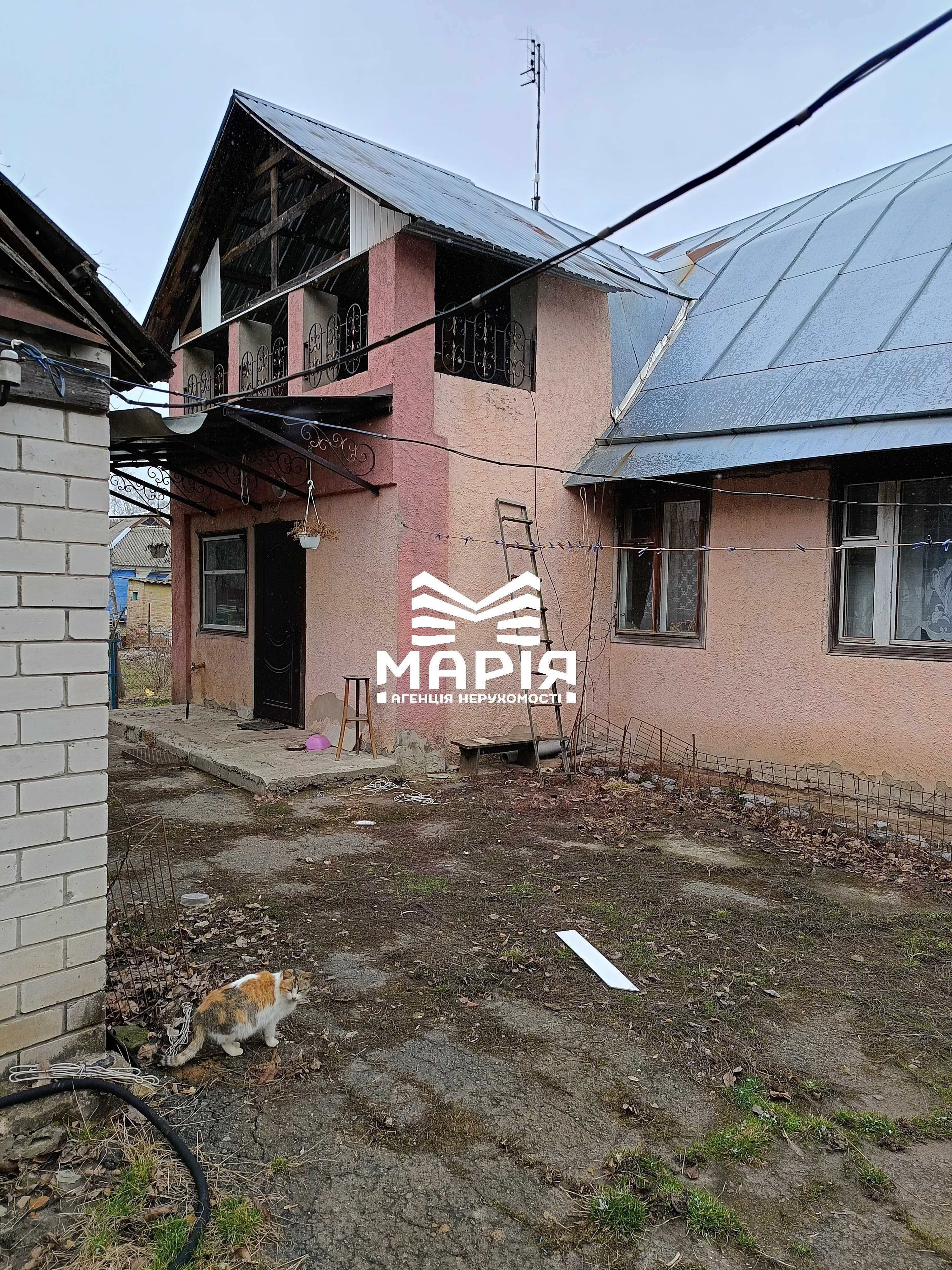 Продаж будинку біля річки