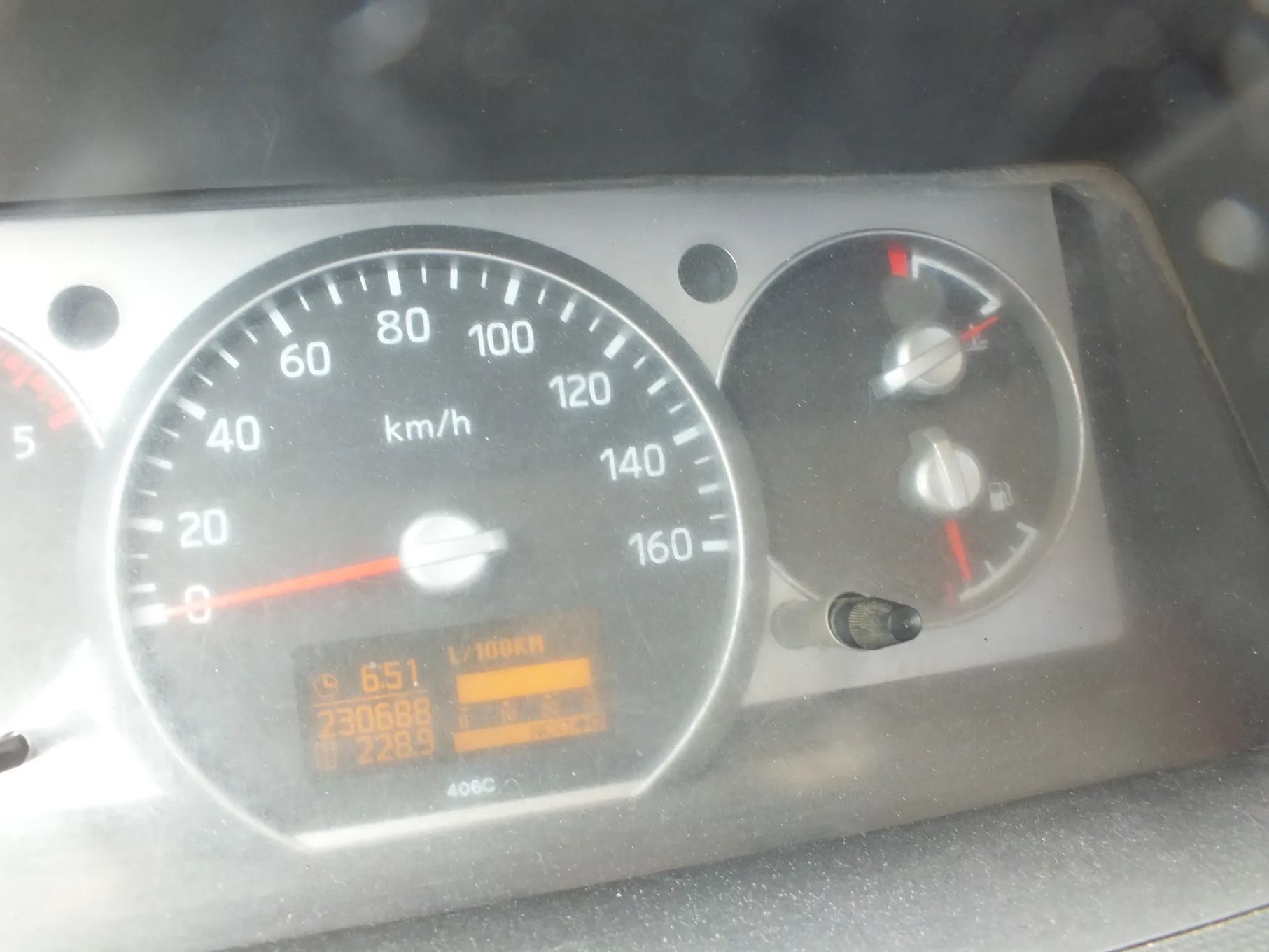 Renault Maxity  cena netto 46500 zł, dmc 3500 kg
