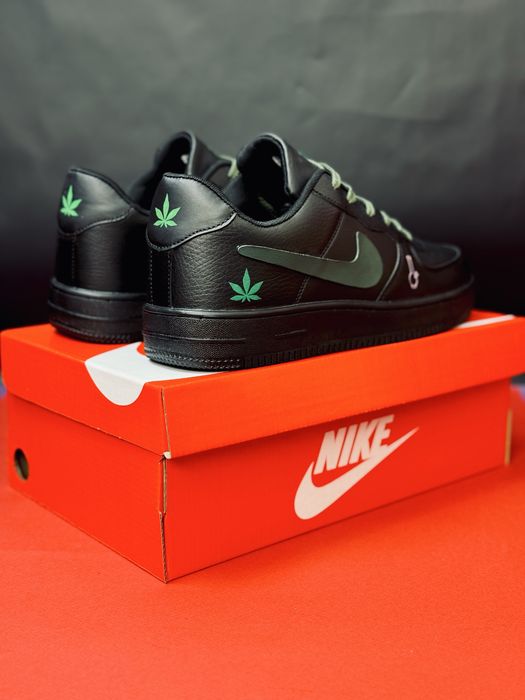 Nike Air Force 1 AFM-420 Black Edition с принтом марихуанны. Найк Форс