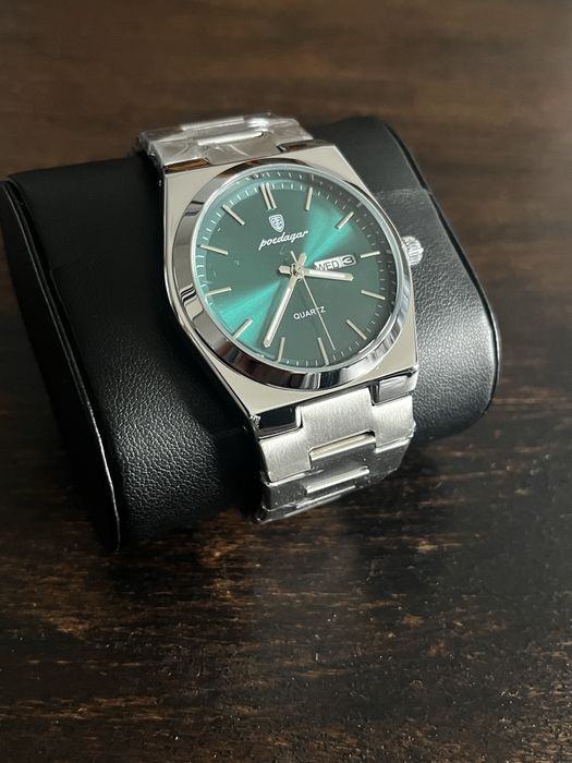Piękny Męski Zegarek Srebrny z Zieloną Tarczą