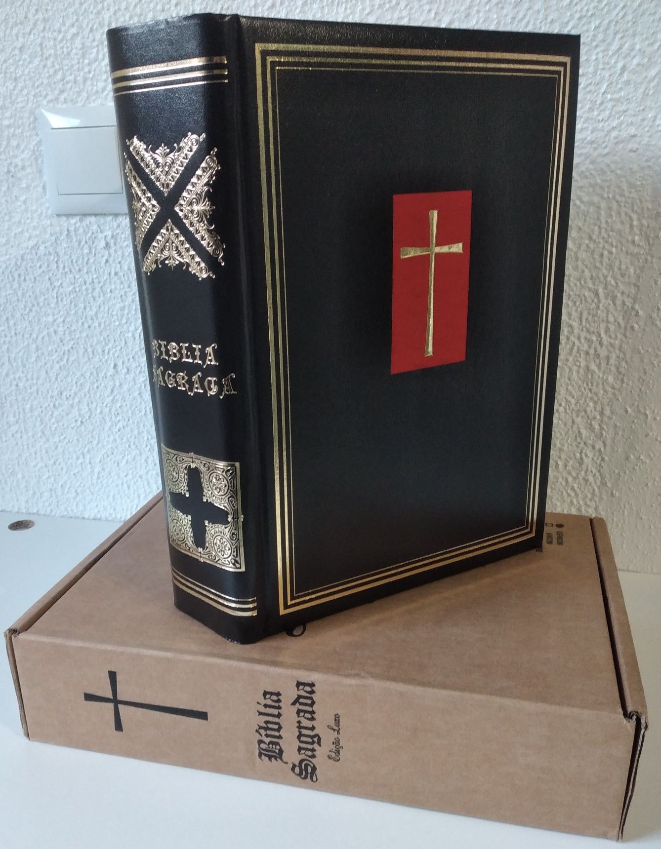 Bíblia Sagrada - livro novo na caixa original
