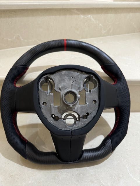 Руль Tesla model 3,Y