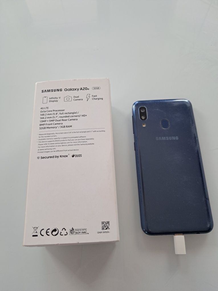 Telefon komórkowy Samsung A20