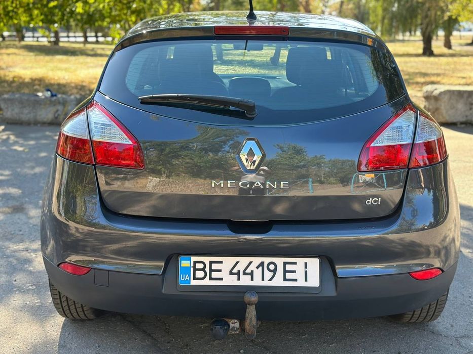 Автомобіль Рено Меган