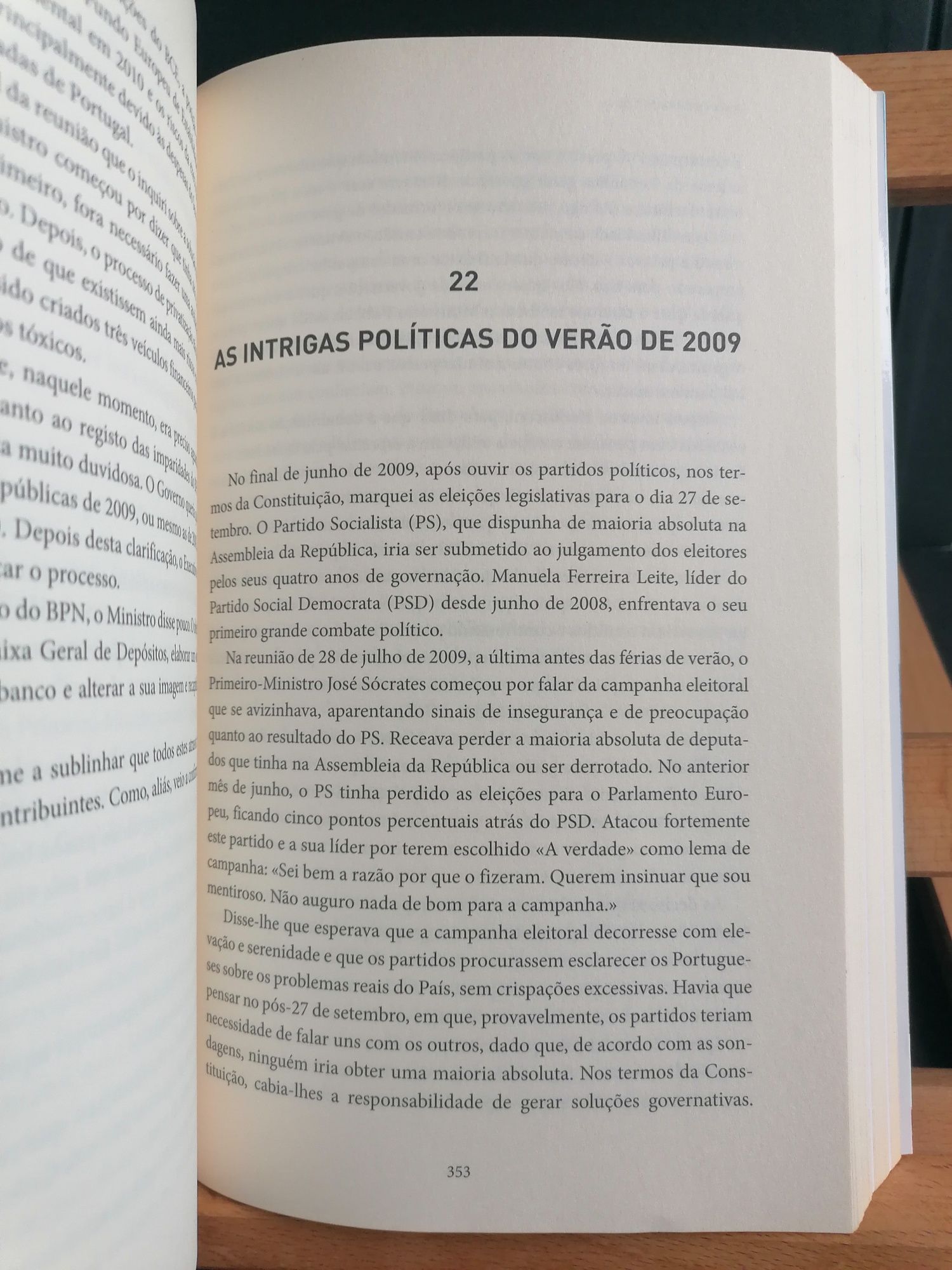 Livro Quinta feira e outros dias do ex-presidente da República Aníba