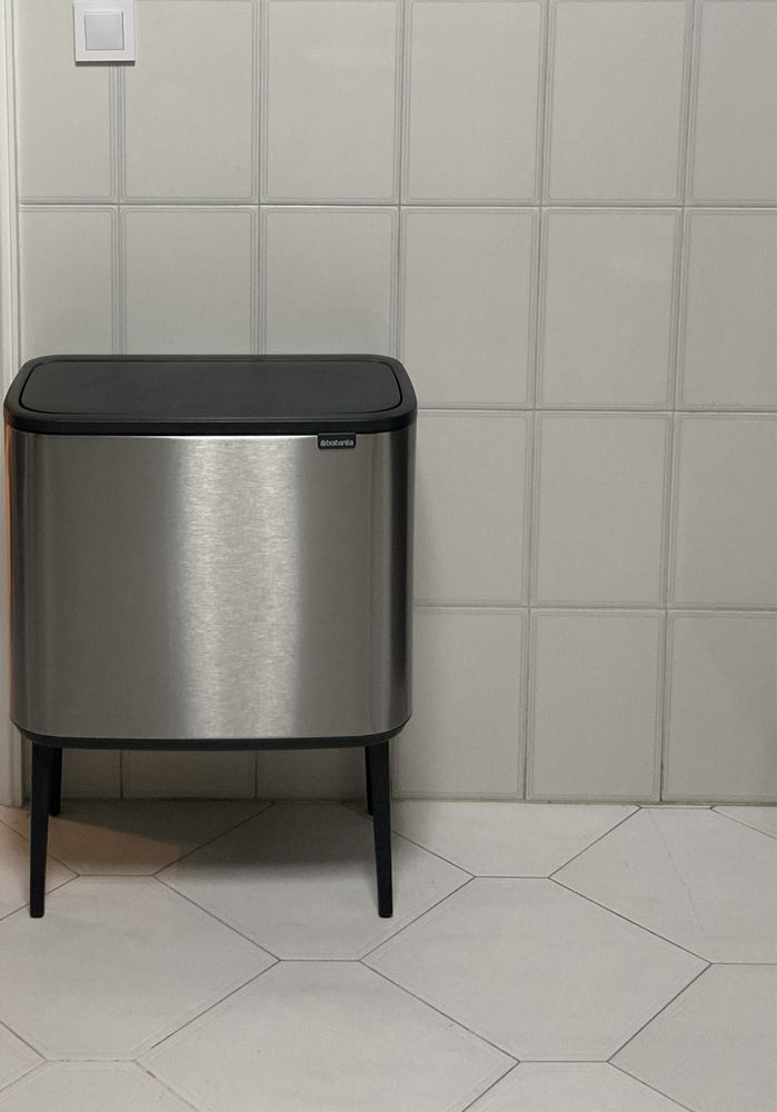 Semi-novo: Balde/caixote de lixo (lixeira) para reciclar BO Touch Bin 11 + 23 L | Brabantia