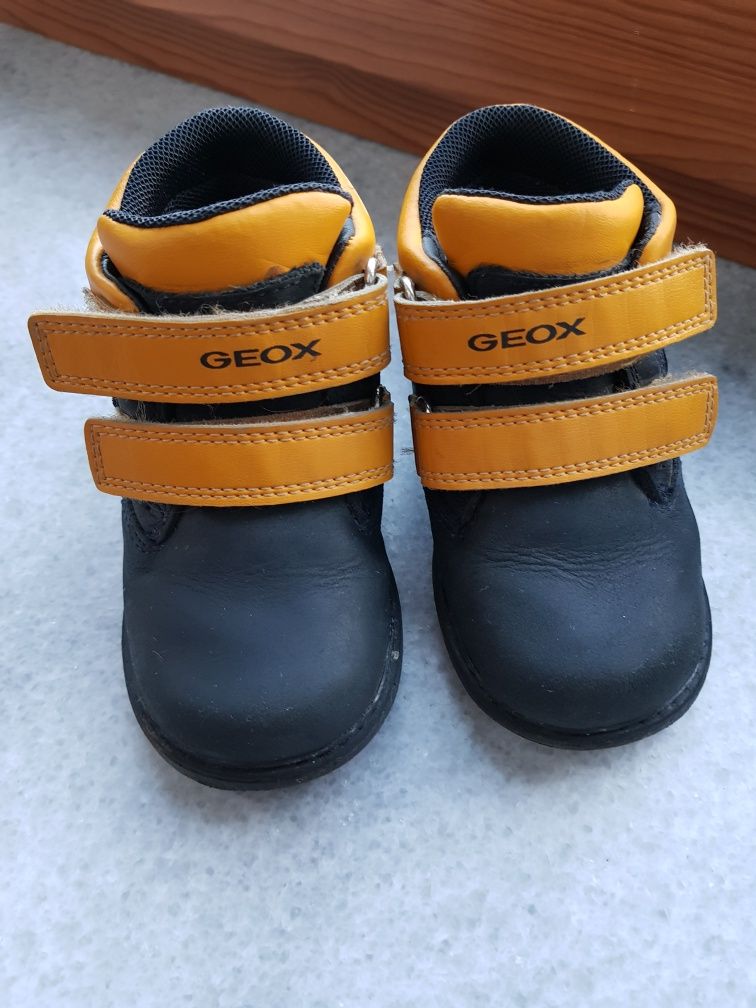 Buty dla chłopca Geox 23
