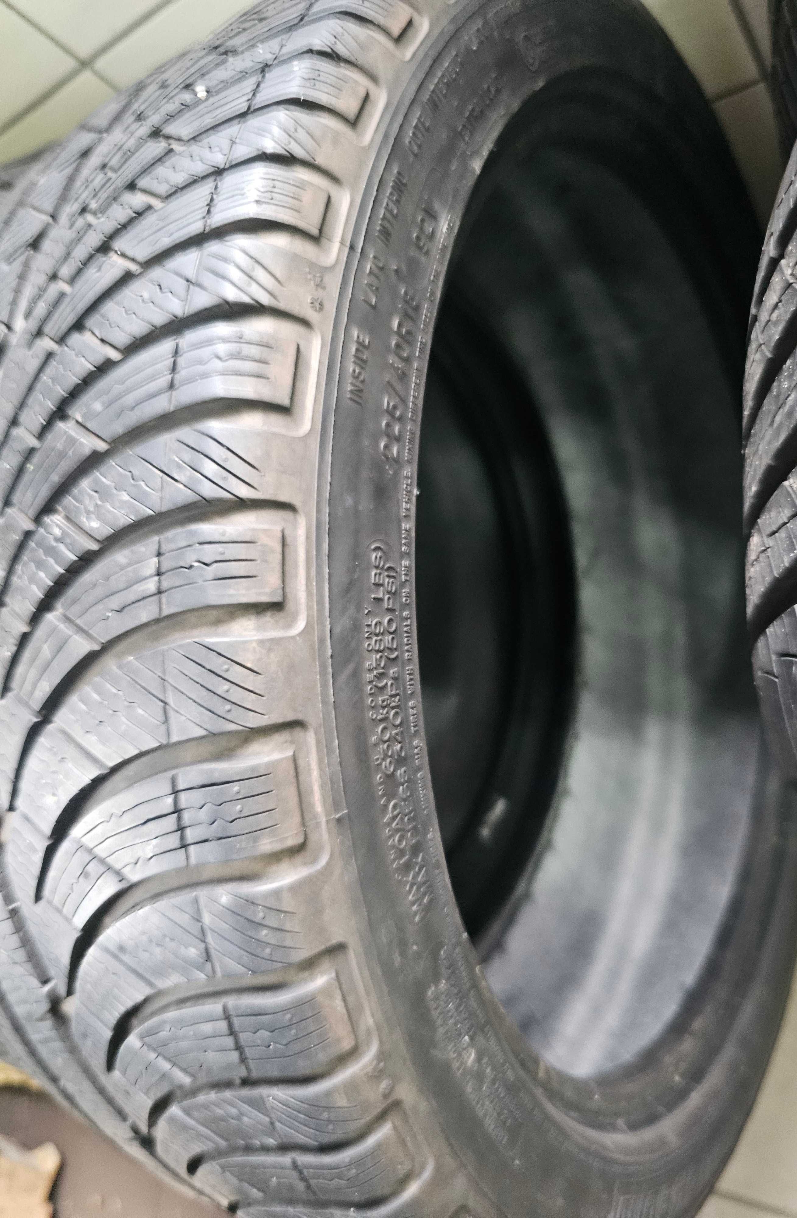 225/40R18 Michelin Pilot Alpin A4 Zima