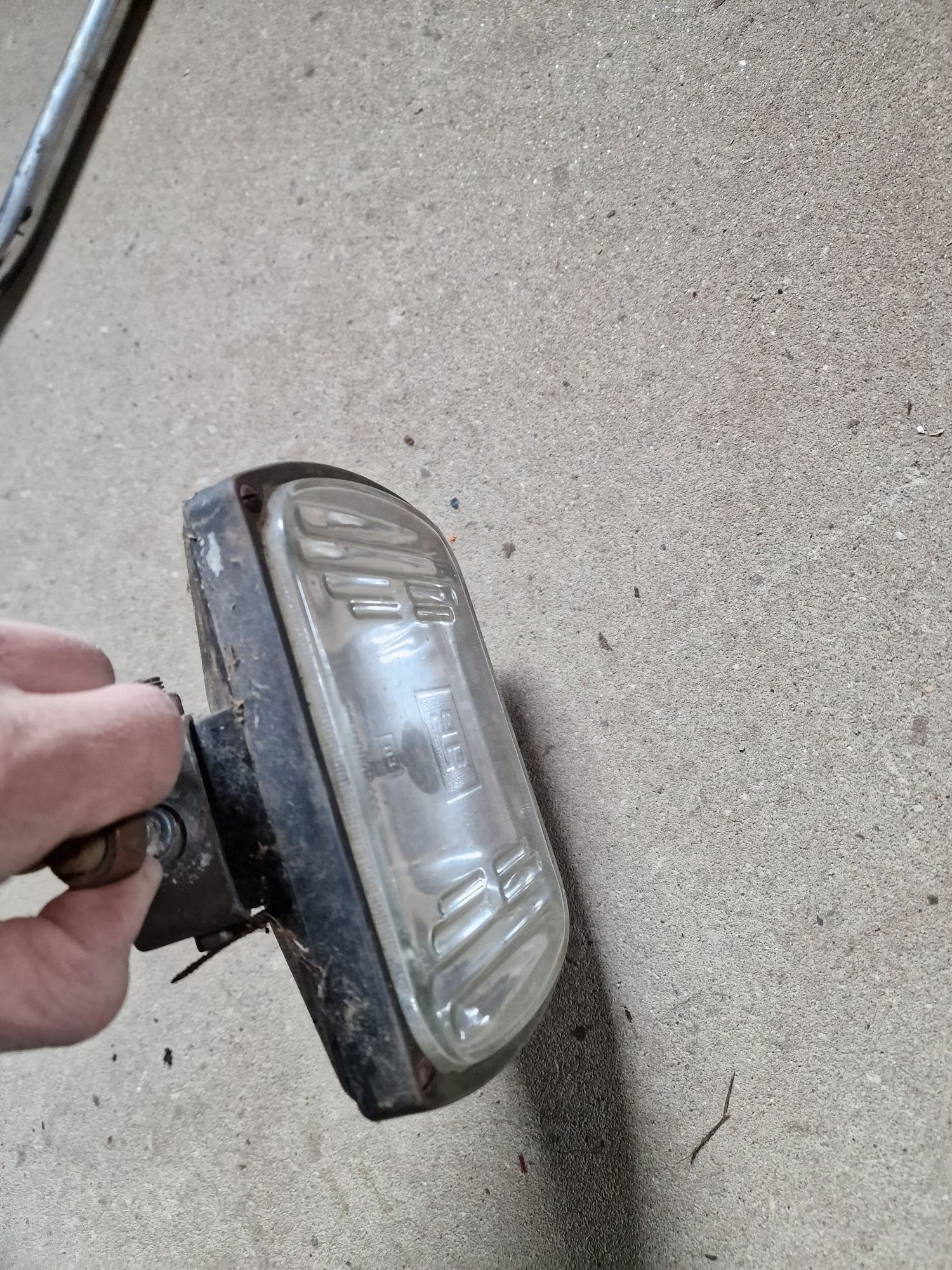 Lampa PRL antyk maluch fiat Żuk FSO Polonez warszawa halogen