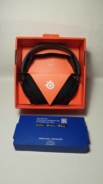 Słuchawki bezprzewodowe SteelSeries Arctis Nova 5P stan IDEALNY.