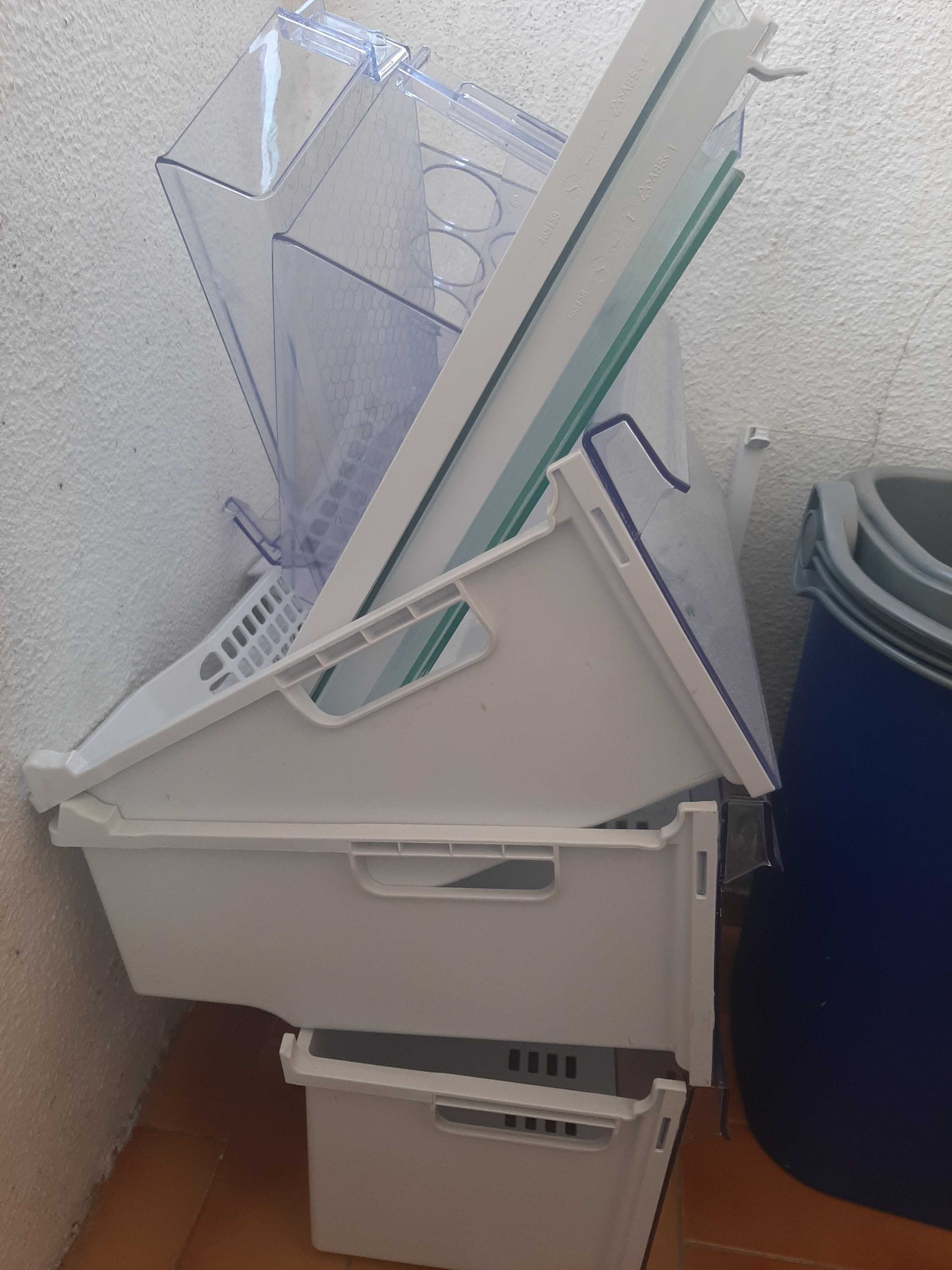 Gavetas e parteleiras para frigorifico Beko