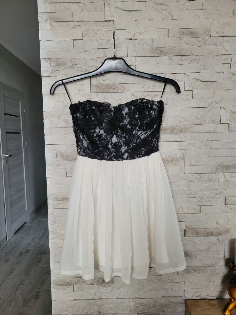 Nowa czarno biała sukienka tiulowa mini bez ramiączek z koronką S