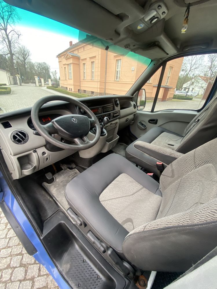 Renault master 2.5d 7 osobowa brygadowka bardzo zadbana