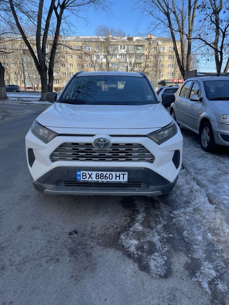 Toyota RAV4 LE 2021р.