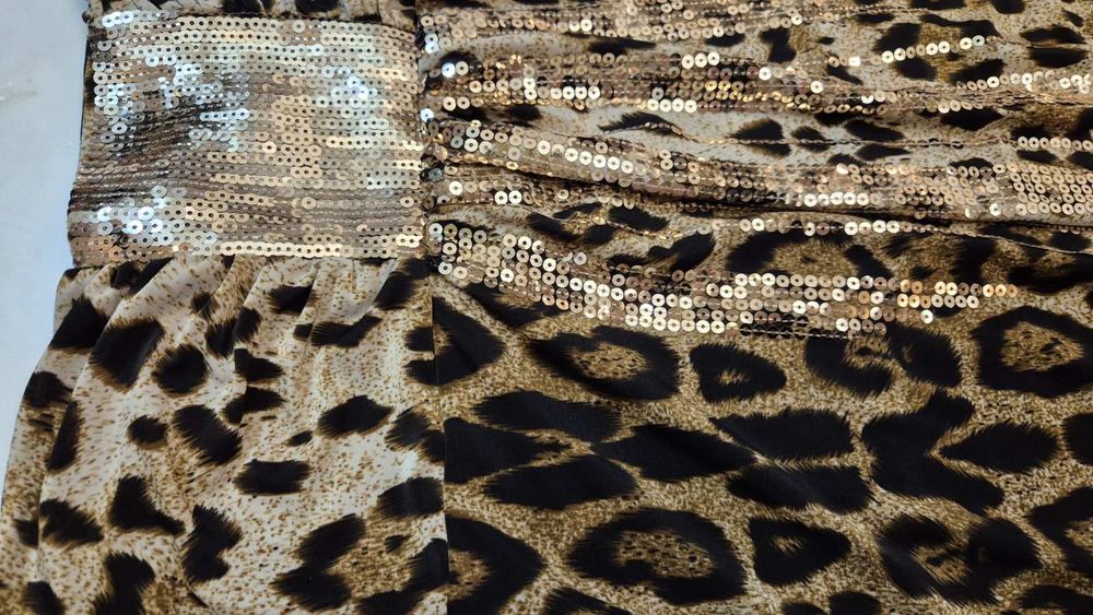 Сексуальне міні  плаття H&M. Відкрита спинка.