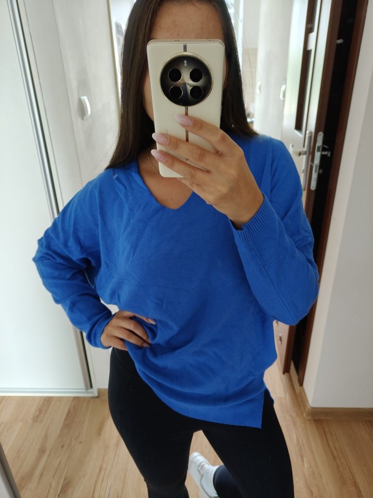 Chabrowy sweter uni uniwersalny błękit oversize