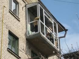 Виготовлення та встановлення рулонних штор, вікон та балконів.