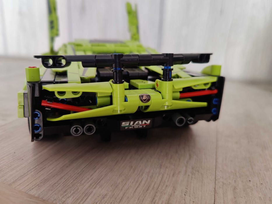 Конструктор Lego машина lamborghini 1280 Деталей