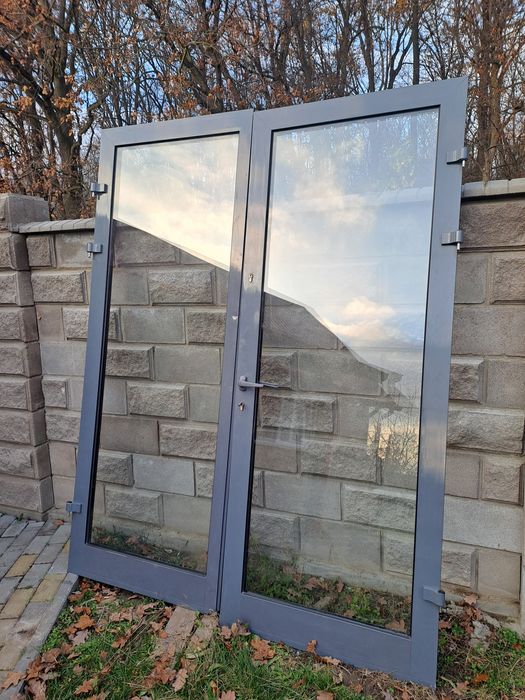 Двері вхідні алюмінієві