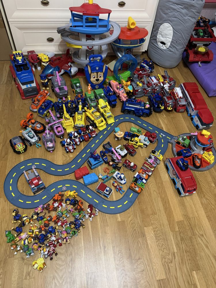 Ігрові набори, бази Щенячий патруль Paw patrol. Все оригінал.