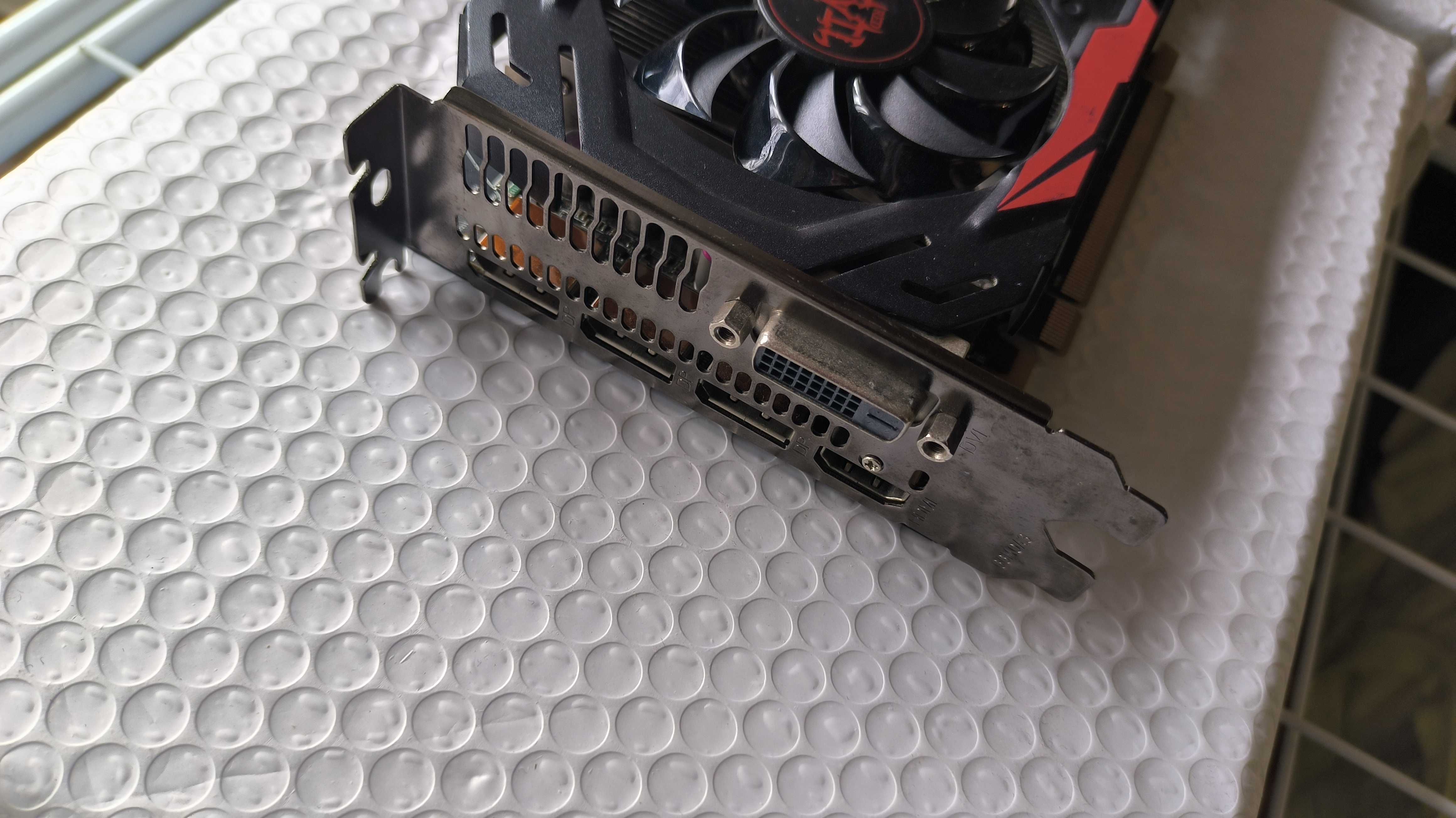 Ігрова Відеокарта AMD RX 570 4GB Red Devil