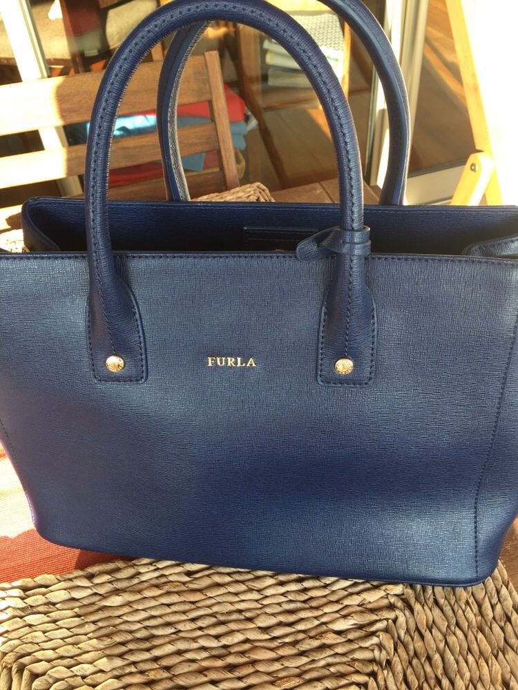 Mala Furla nova