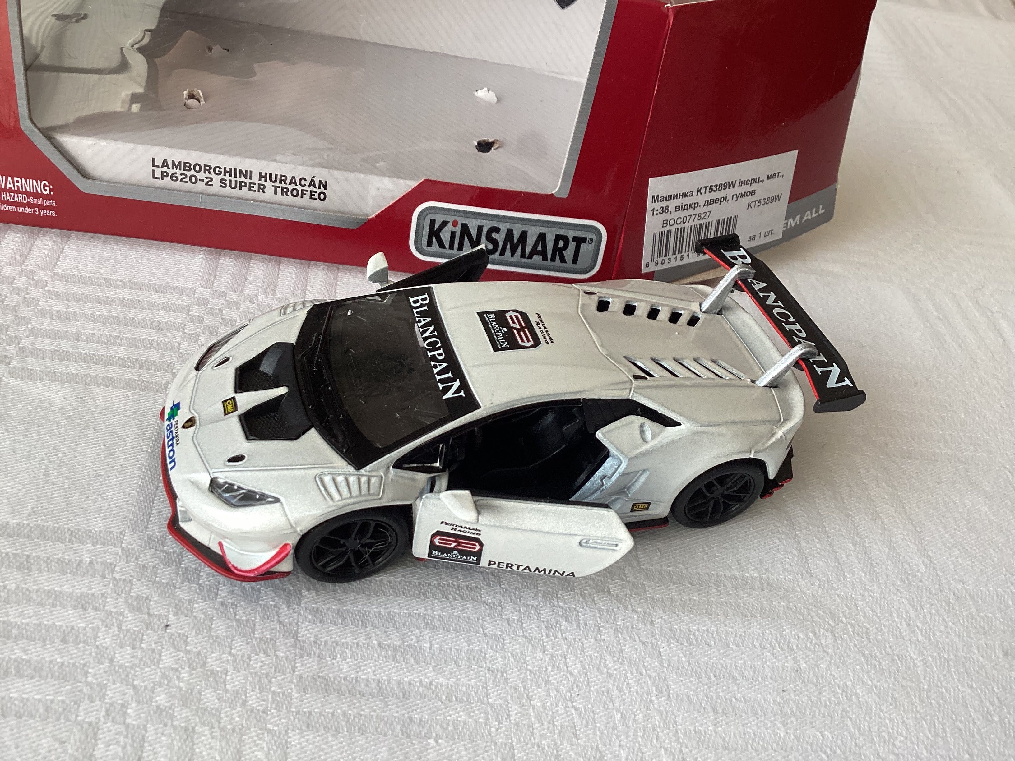 Машинка Kinsmart Lamborgini 1:38