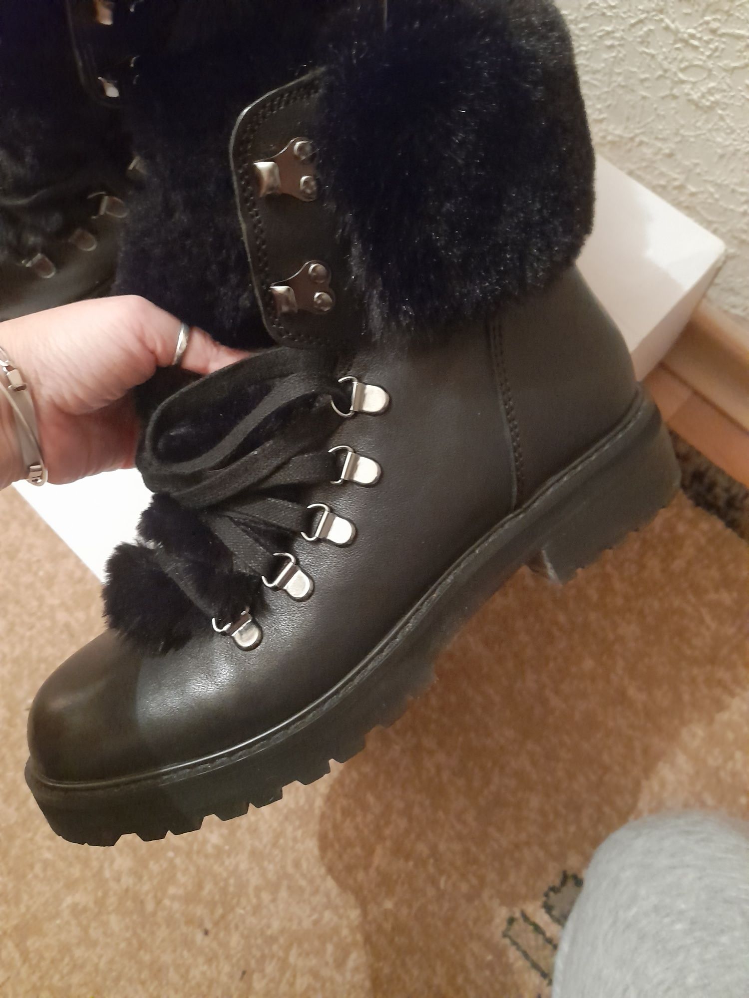 Черевики, чобітки жіночі ALDO