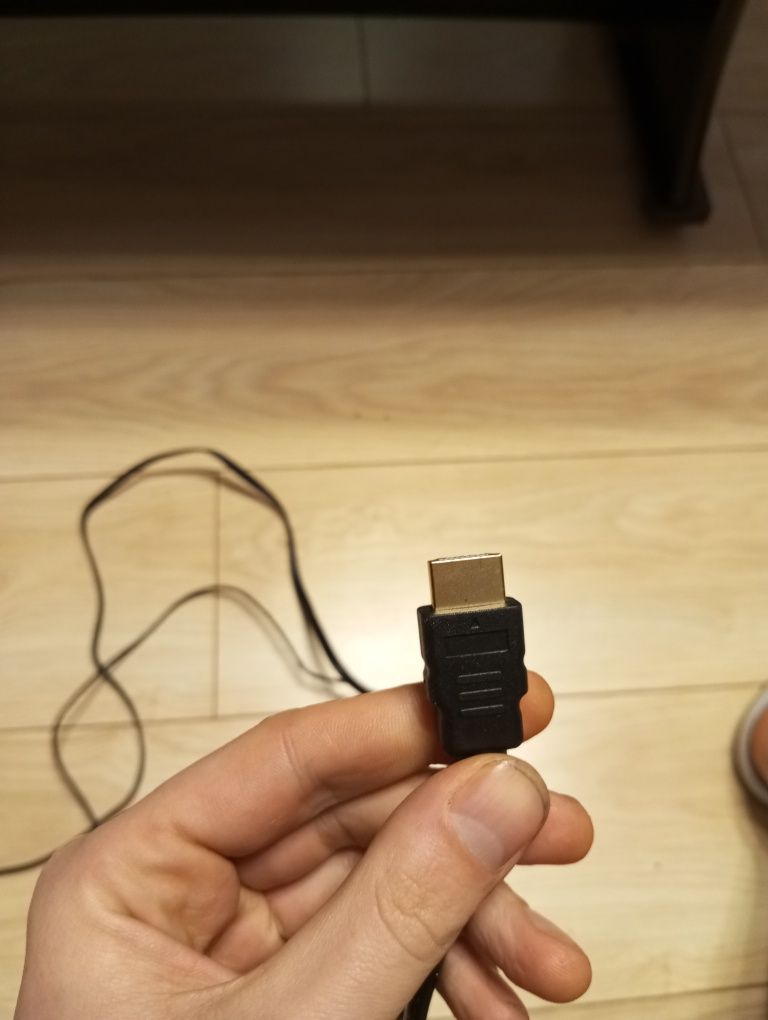 Konwerter HDMI do AV Cinch zasilana USB