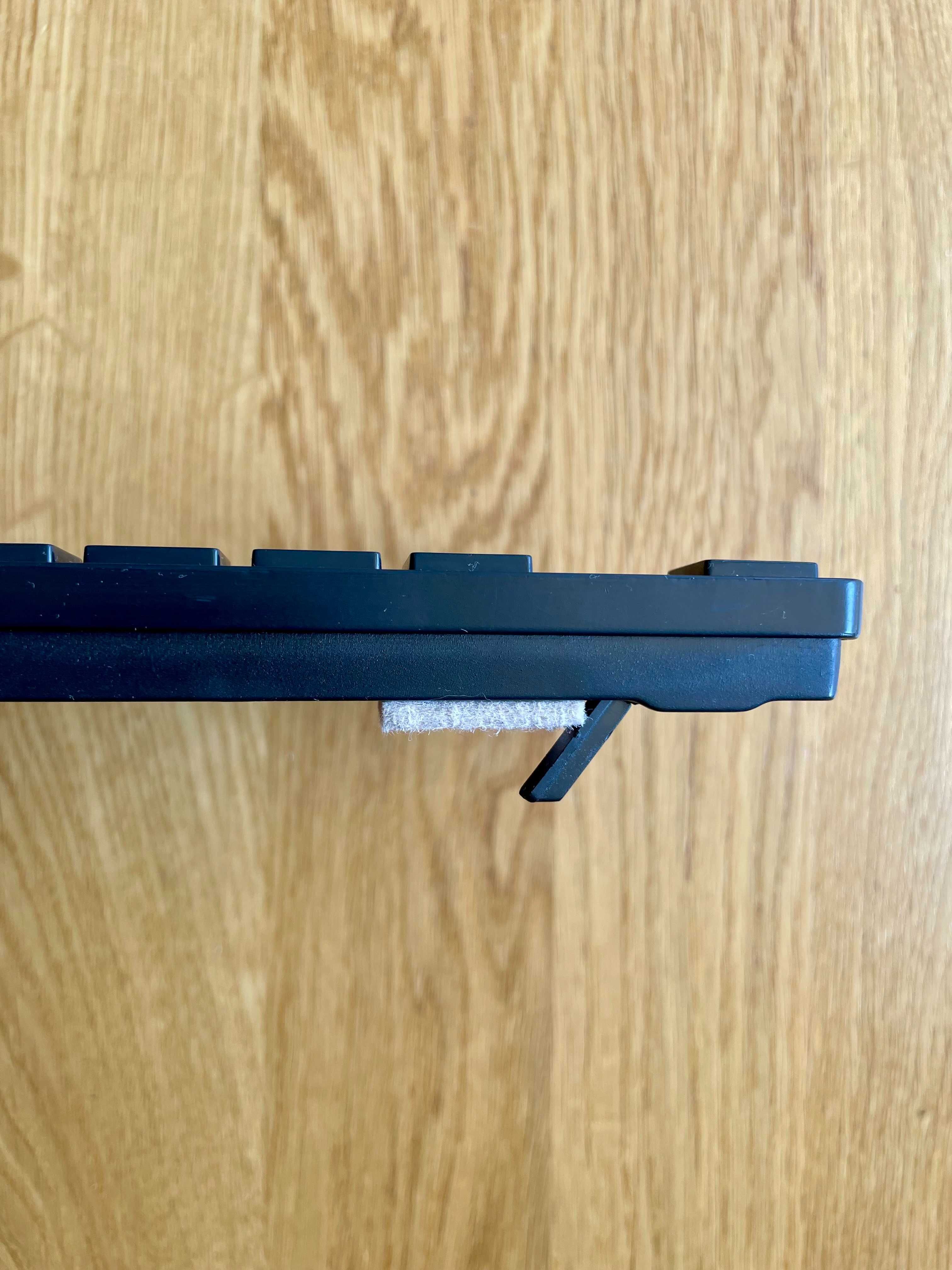 Przewodowa klawiatura Hama Slimline Casano, czarna, z pudełkiem
