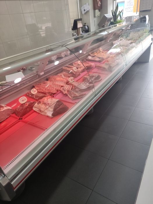 Vitrine Alimentar com 4,8 metros motor a distancia