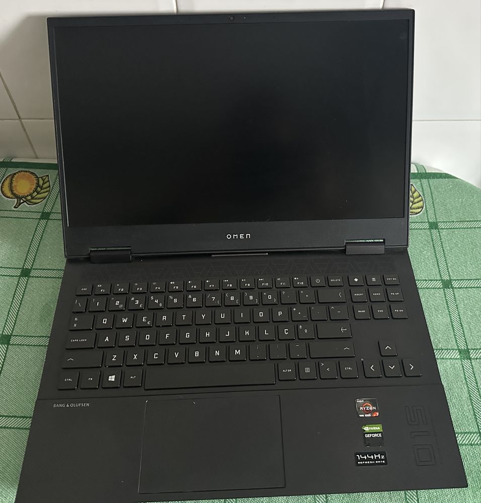Portatil HP Omen 15 en007np