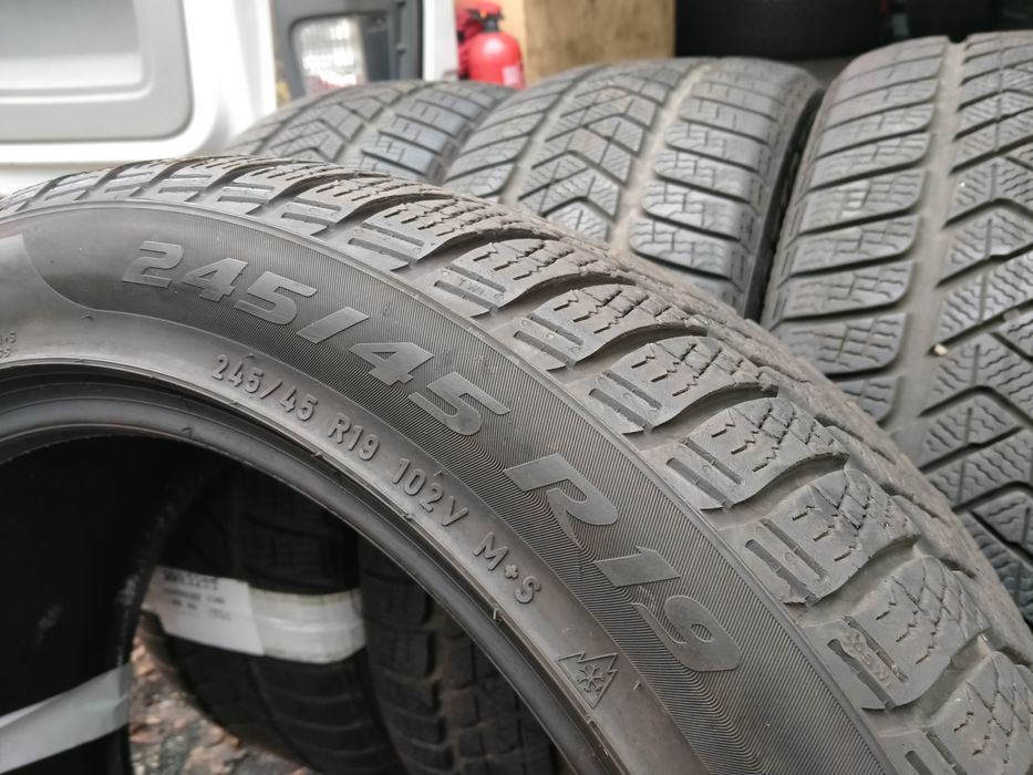 245/45r19 102V XL MO rant 6-7mm 2021r  PIRELLI Sottozero3  V-klasa