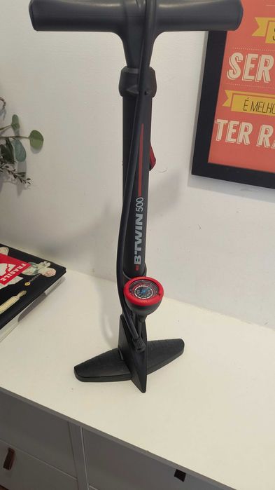 Bomba de Bicicleta BTWIN 500