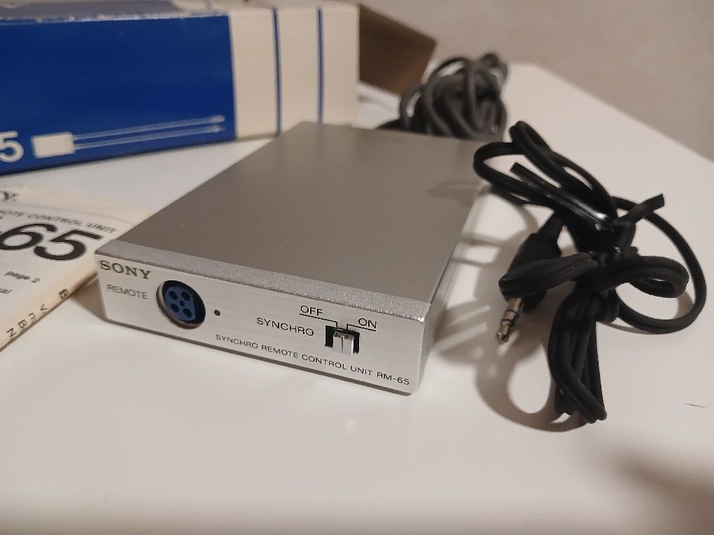 Синхронизатор Sony RM-65