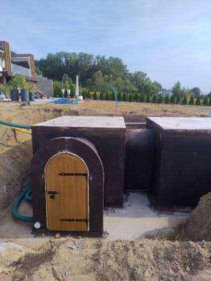 Piwnica betonowa z płaskim dachem