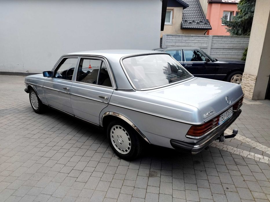 ### Mercedes-Benz W123 ### 200d ### Piękny Klasyk ###