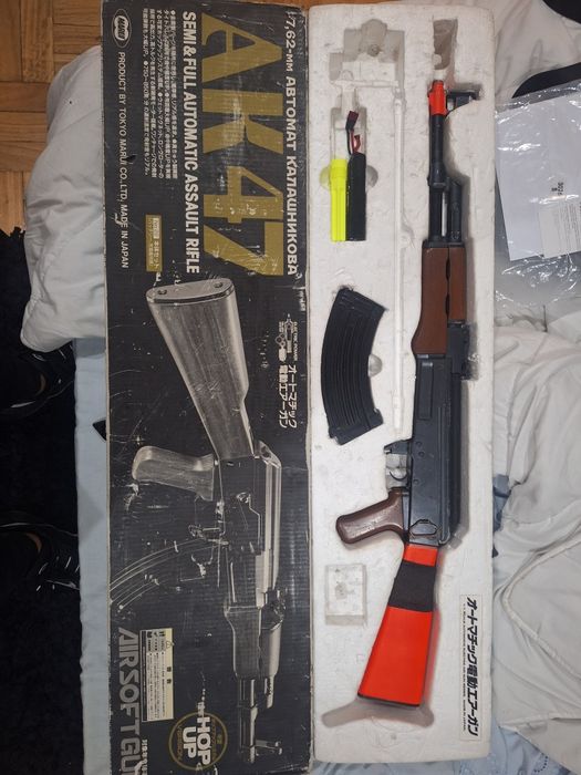 Vendo AK-47 Tokyo Marui airsoft