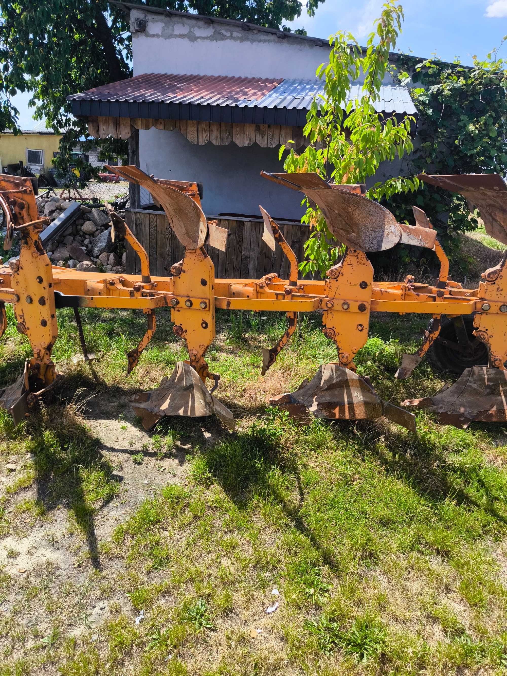 Pług obrotowy 4skibowy huard