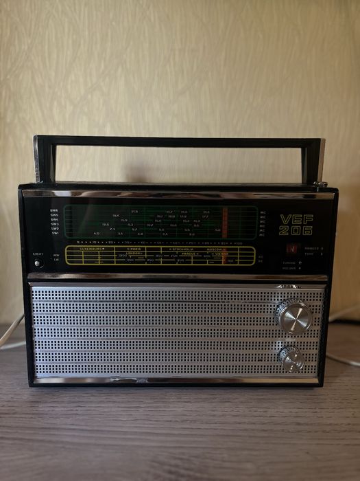 Радіоприймач VEF 206
