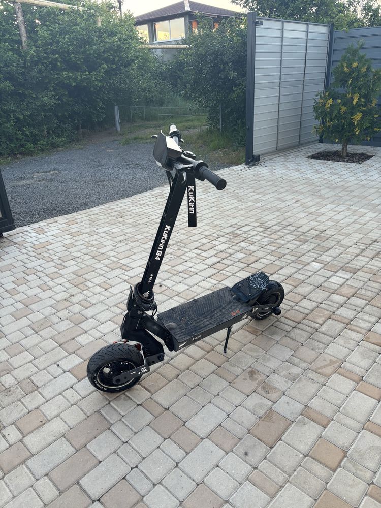 Kugo Kirin G4 чудовий самокат