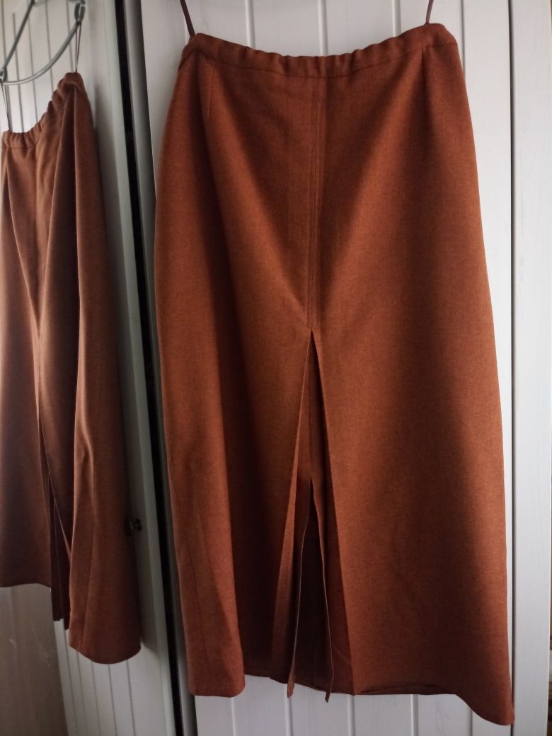 Komplet rudy żakiet spódnica 46