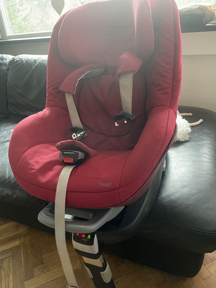 MAXI-COSI pearl ze stacją bazową isofix