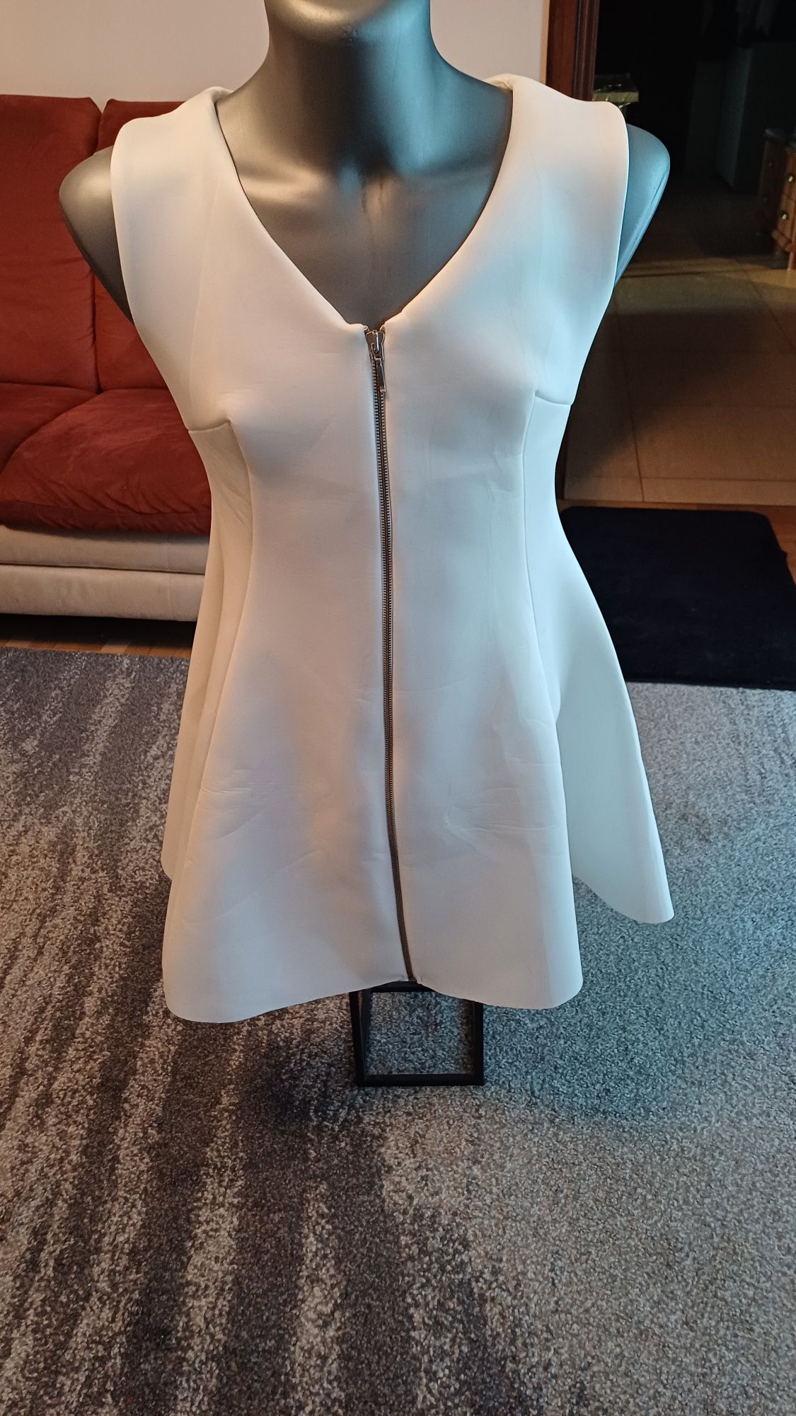 Sukienka pianka ekri FIGL XL.
