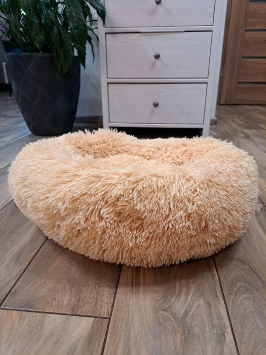 Legowisko Donut Puszyta brzoskwinka M 730