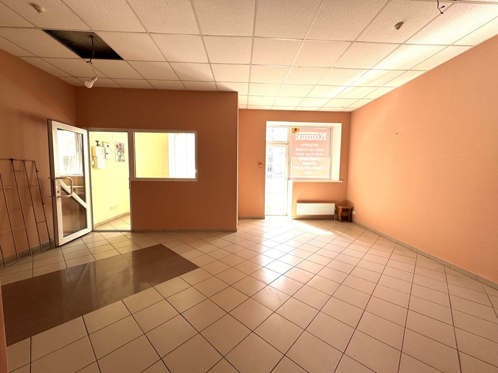 Продаж комерційного приміщення, вул.Кравчука. 166,5 кв.м.
