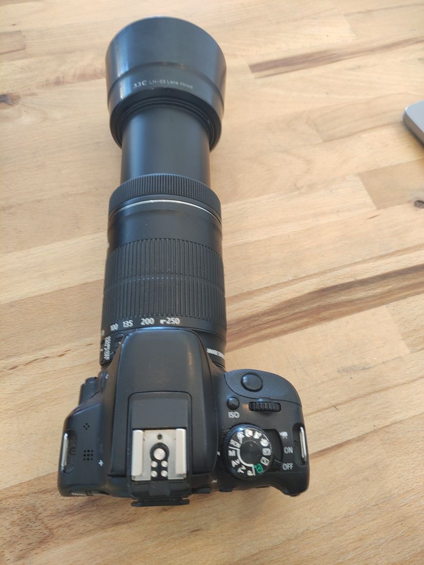 Canon EOS 100d com 55-250mm lente